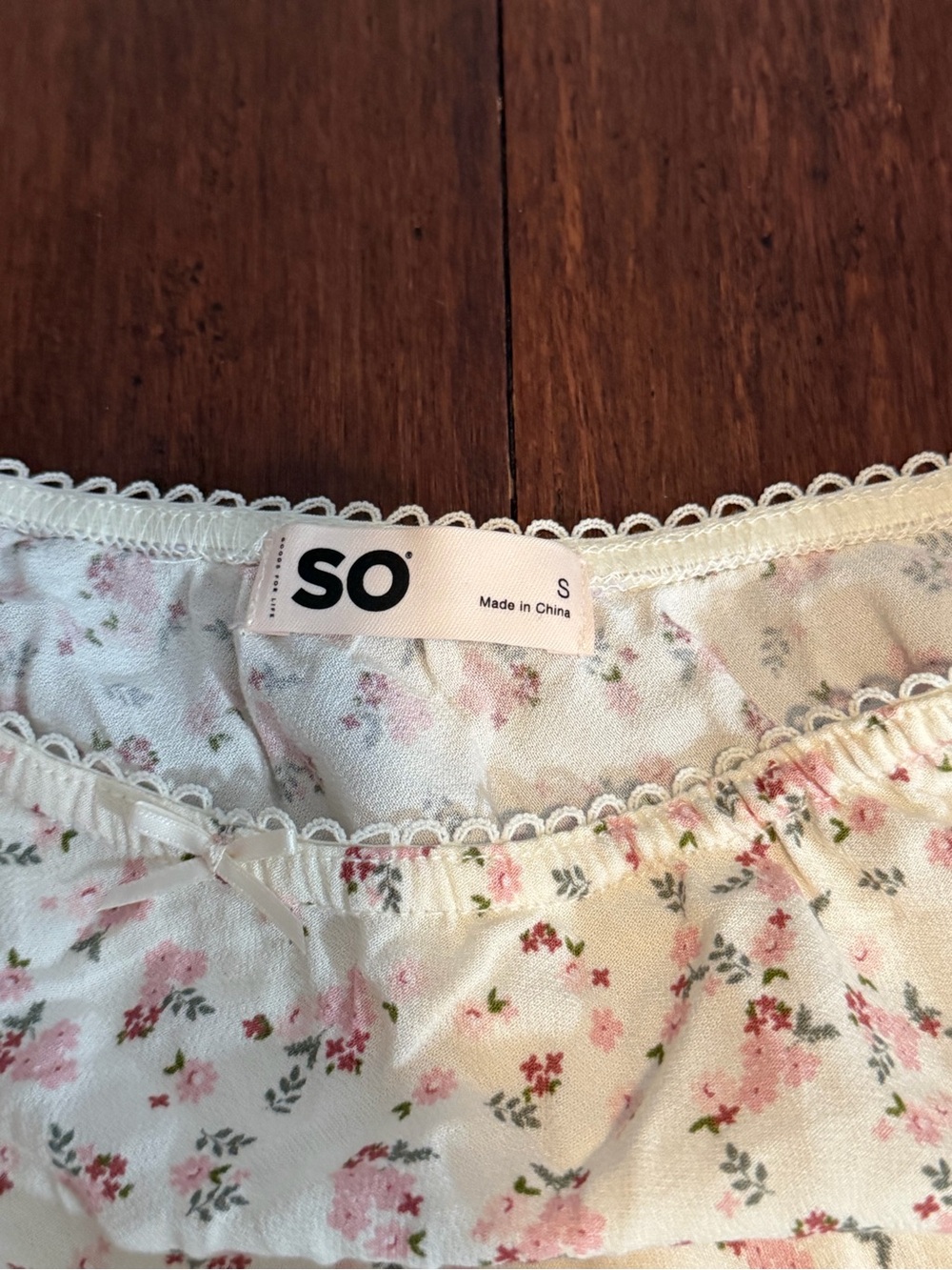 SO Cream Mini Skirt with Pink Floral Print - Picture 2 of 3